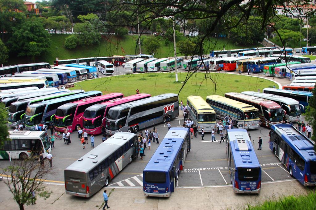 Barueri recebe exposição de ônibus antigos e modernos neste sábado, dia 26/8 BusFestBarueri Alphaville