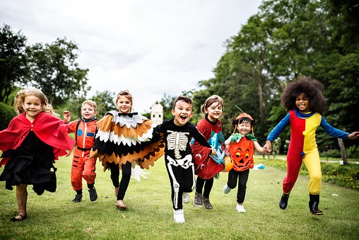 Kids Club do Alpha Square Mall terá programação de Halloween neste sábado, dia 28