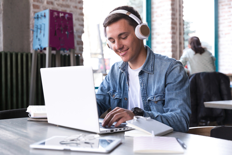 Oportunidade Já traz 500 mil vagas em cursos on-line gratuitos